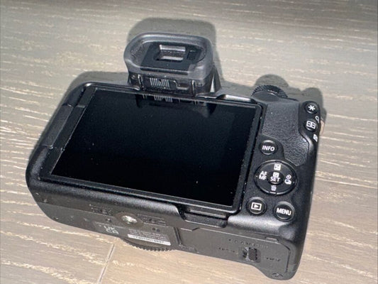 Canon EOS R50 4K Video Mirrorless Camera with RF-S 18-45mm f/4.5-6.3 IS STM Lens