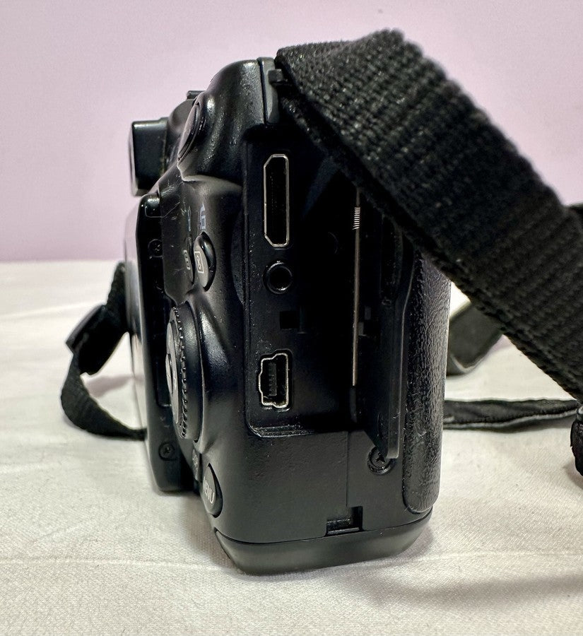 Canon Powershot G11 10MP Digital Camera - USED/TESTED/WORKING