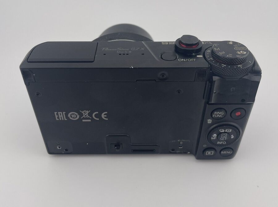 Canon PowerShot G7X Mark II 20.1 MP Compact Digital Camera