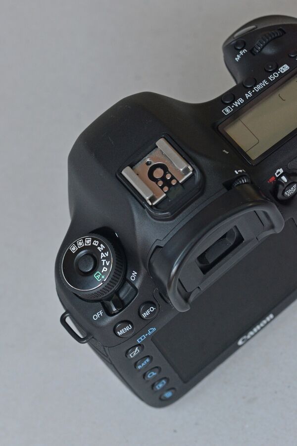 Canon EOS 5D Mark III 22.3 MP Digital SLR Camera