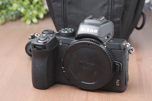 Nikon Z50 20.9MP Mirrorless Digital 4K Camera w/128GB SD And Bag ~105 Clicks!